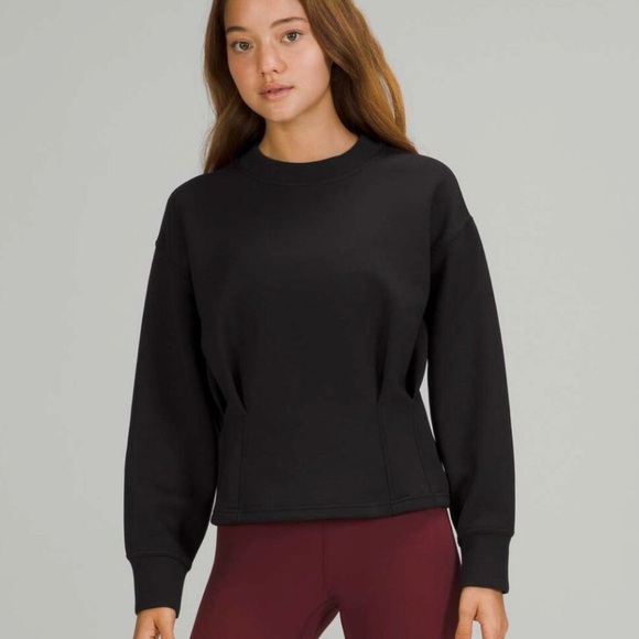 🍋🍋lululemon Gathered Waist Crew Pullover in black sz - Picture 1 of 4